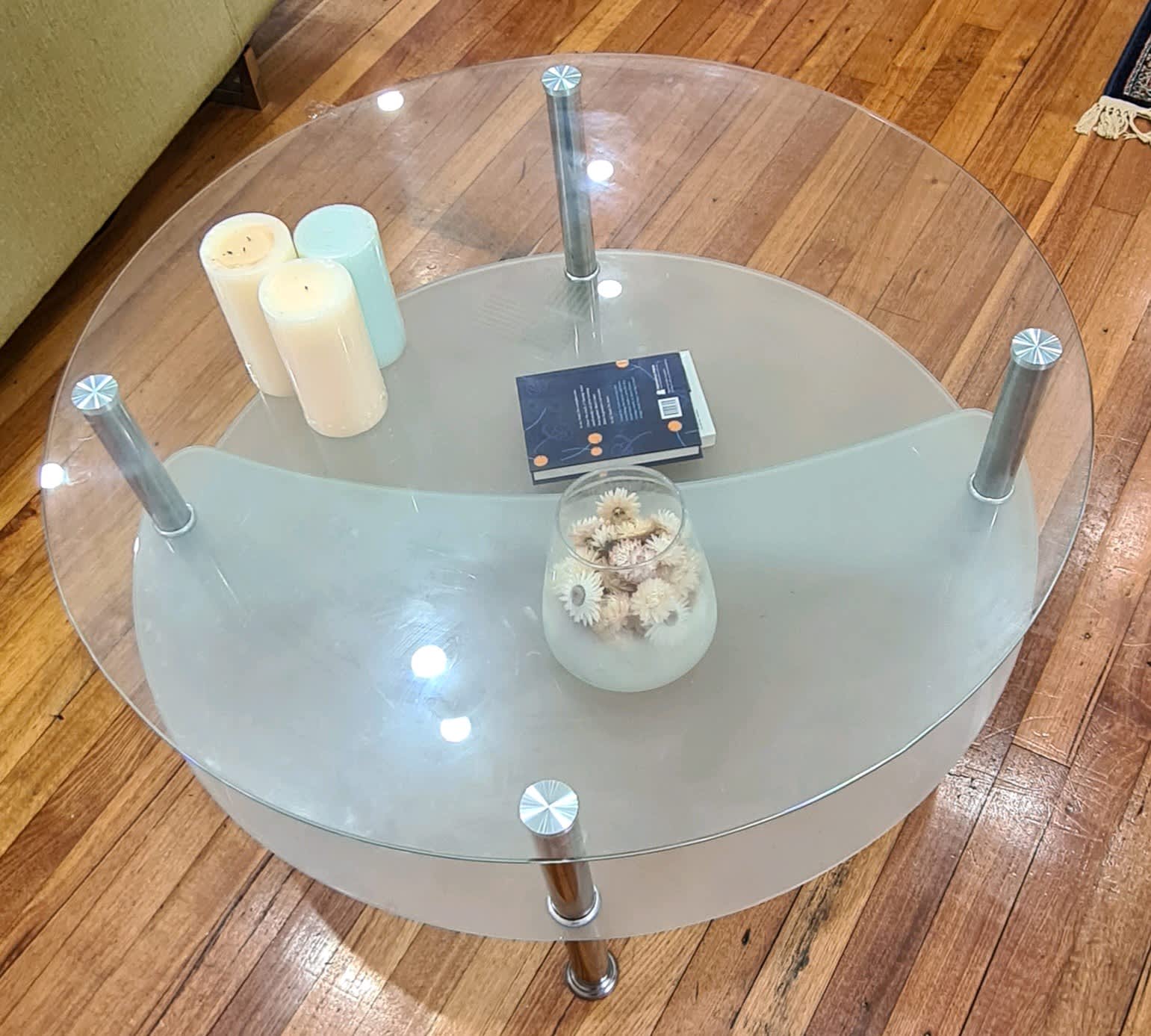 second hand round coffee table