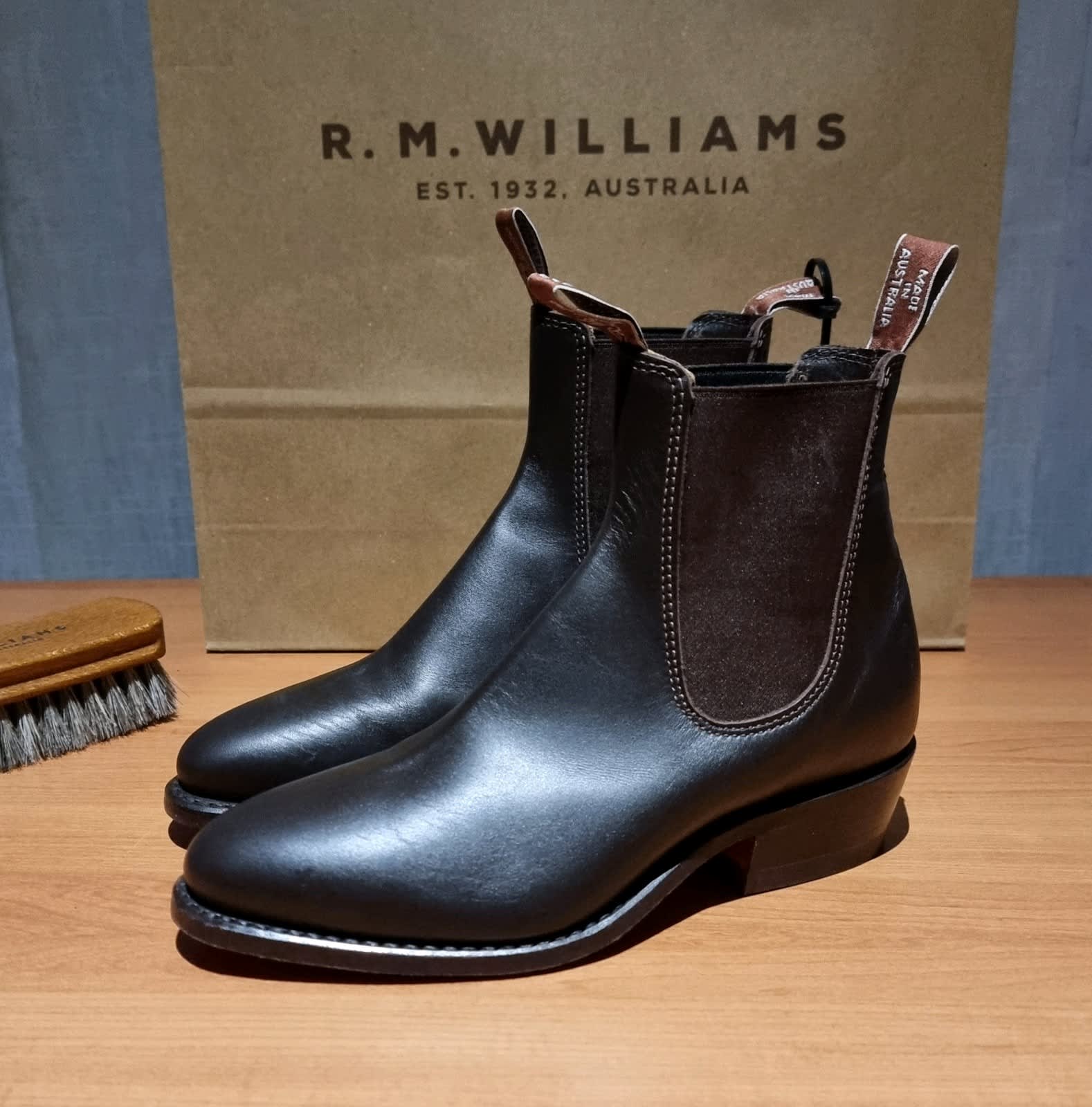 R.M.WILLIAMS - Made in Australia - ELMENS