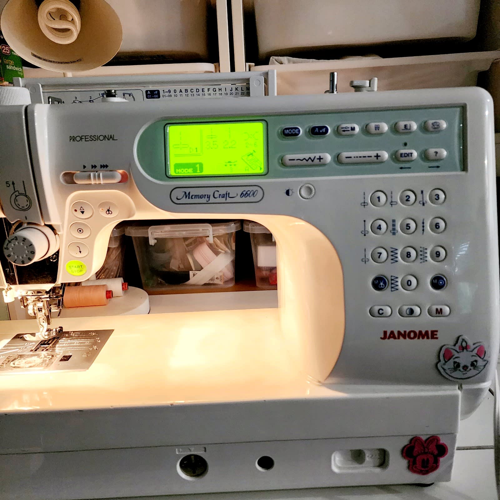 Janome Memory Craft 6500P Sewing Machine
