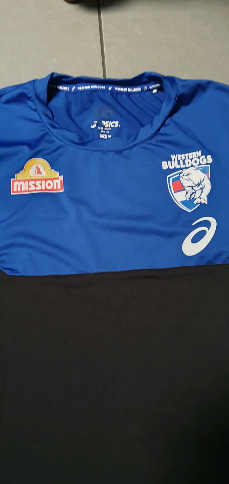 bulldogs jersey  Gumtree Australia Free Local Classifieds