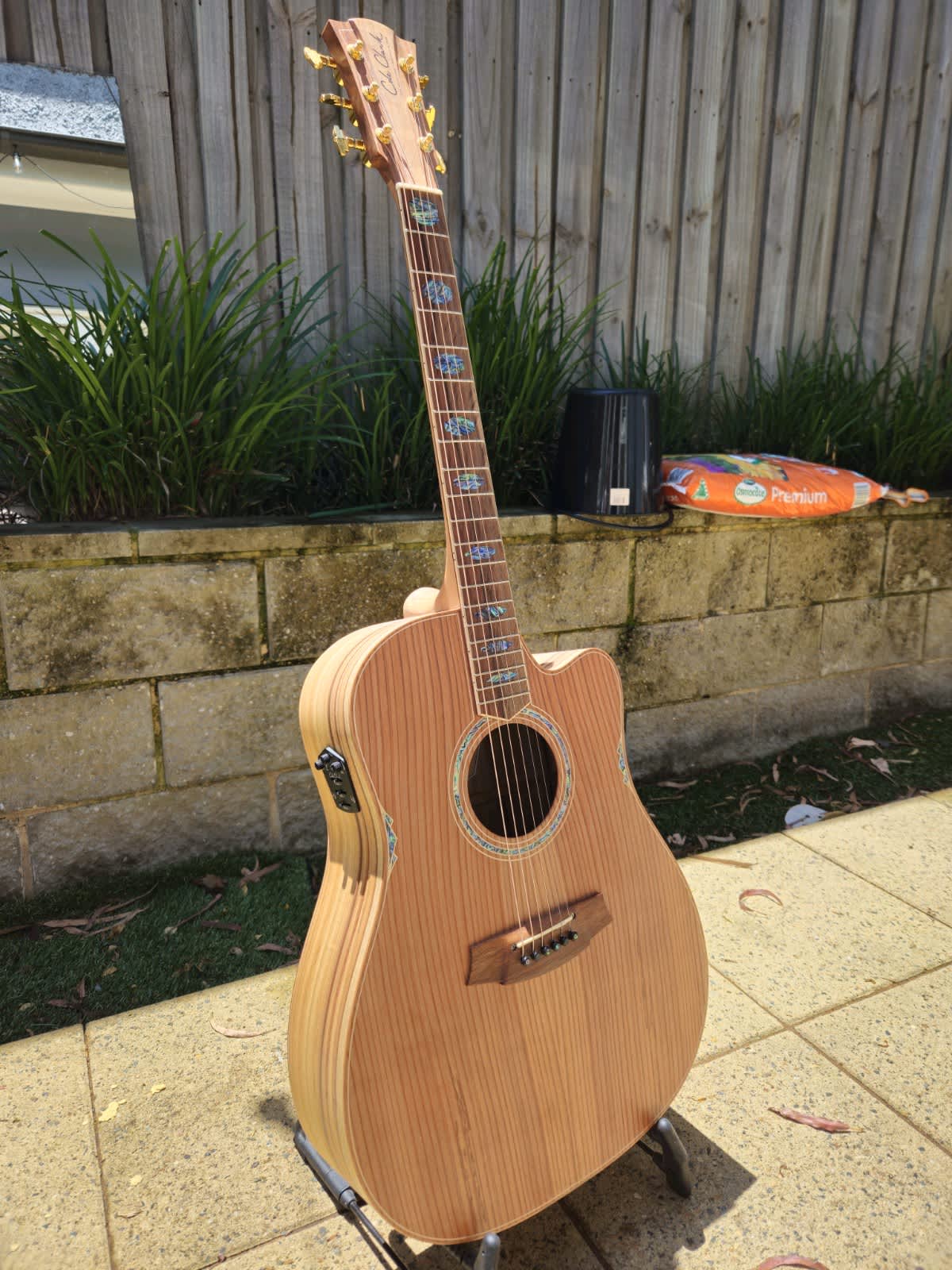 cole clark fat lady | Guitars & Amps | Gumtree Australia Free