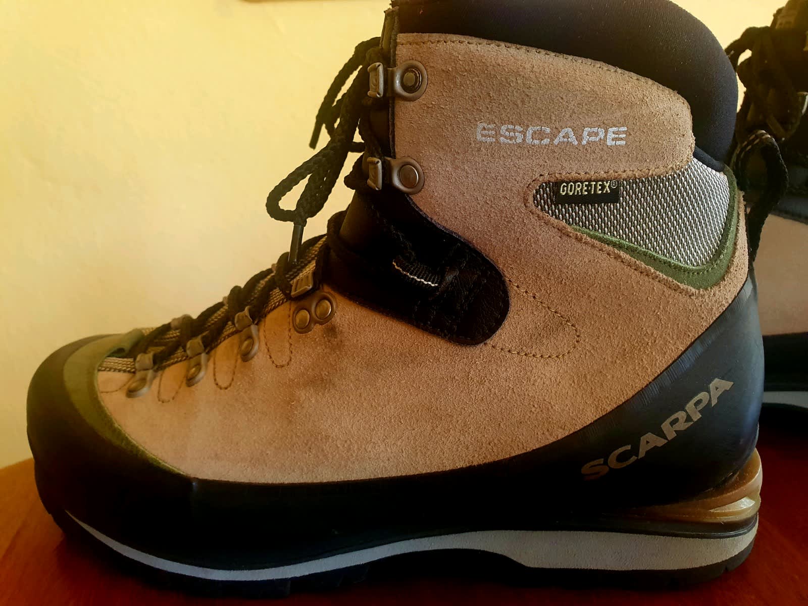 scarpa, Gumtree Australia Free Local Classifieds