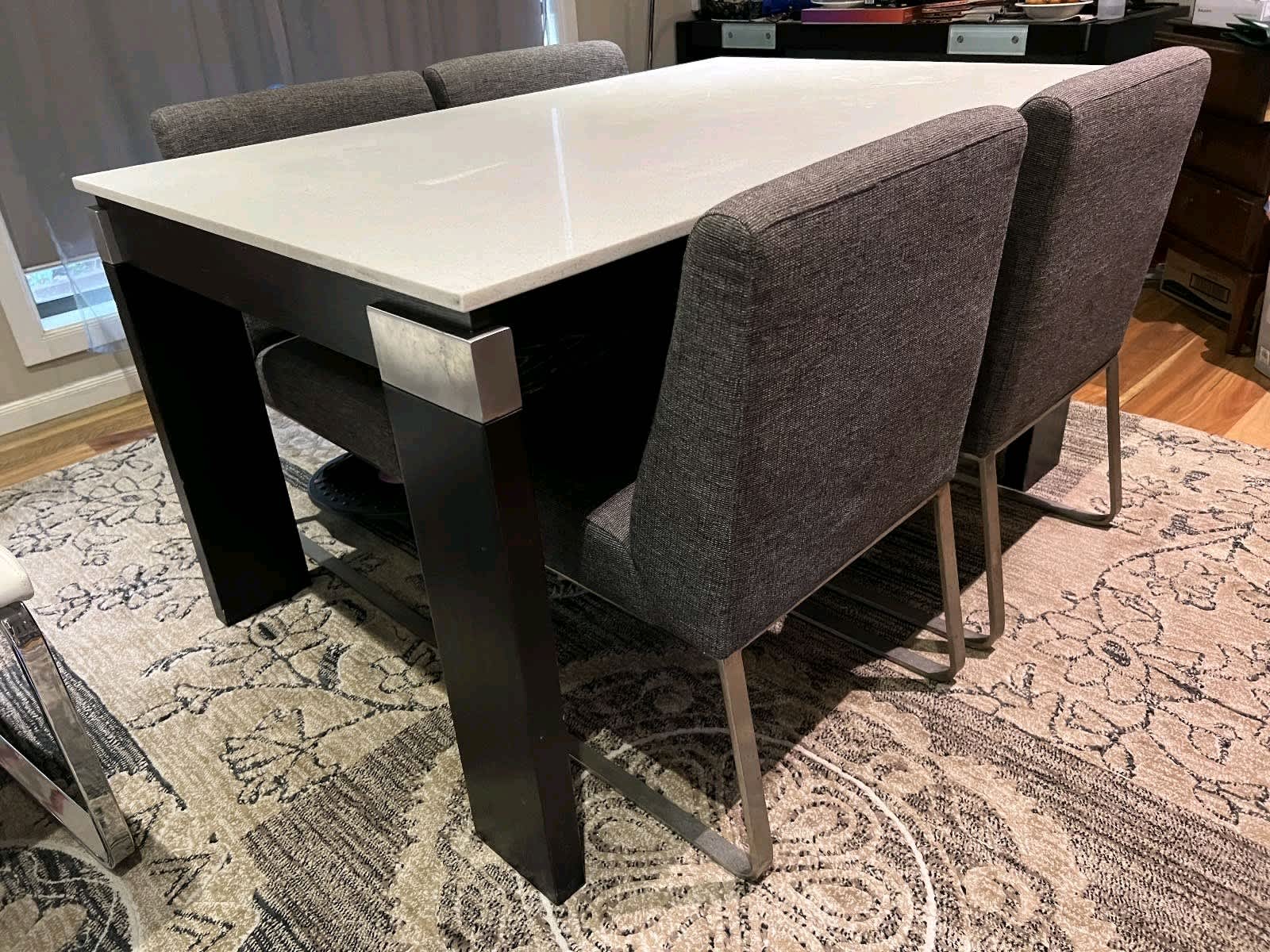 dining tables and chairs gumtree