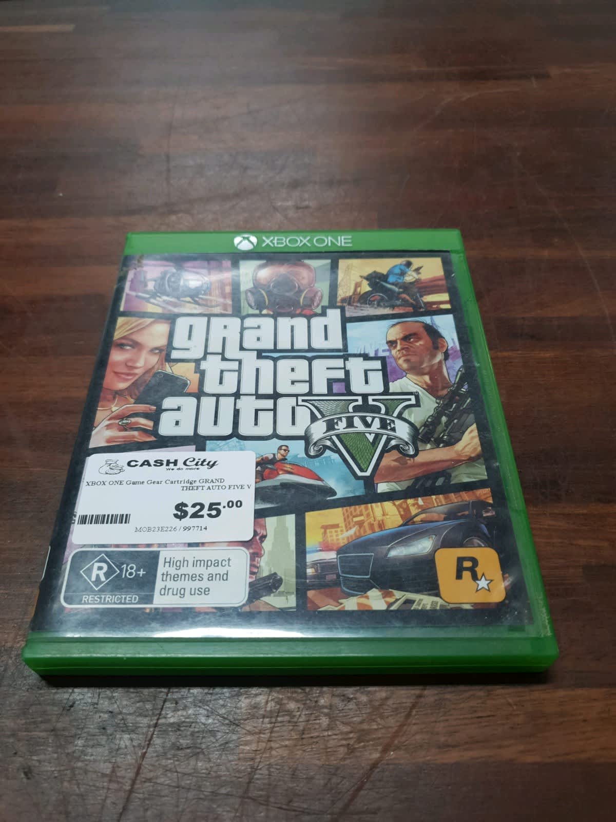 Xbox 360 Game GTA Grand Theft Auto V (with freebie)