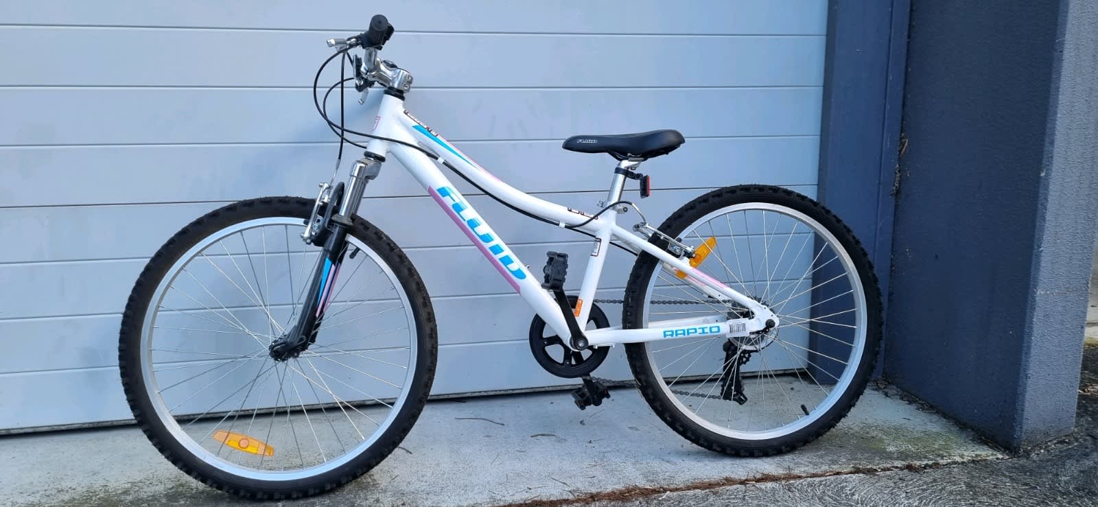 fluid rapid 24 inch mountain bike