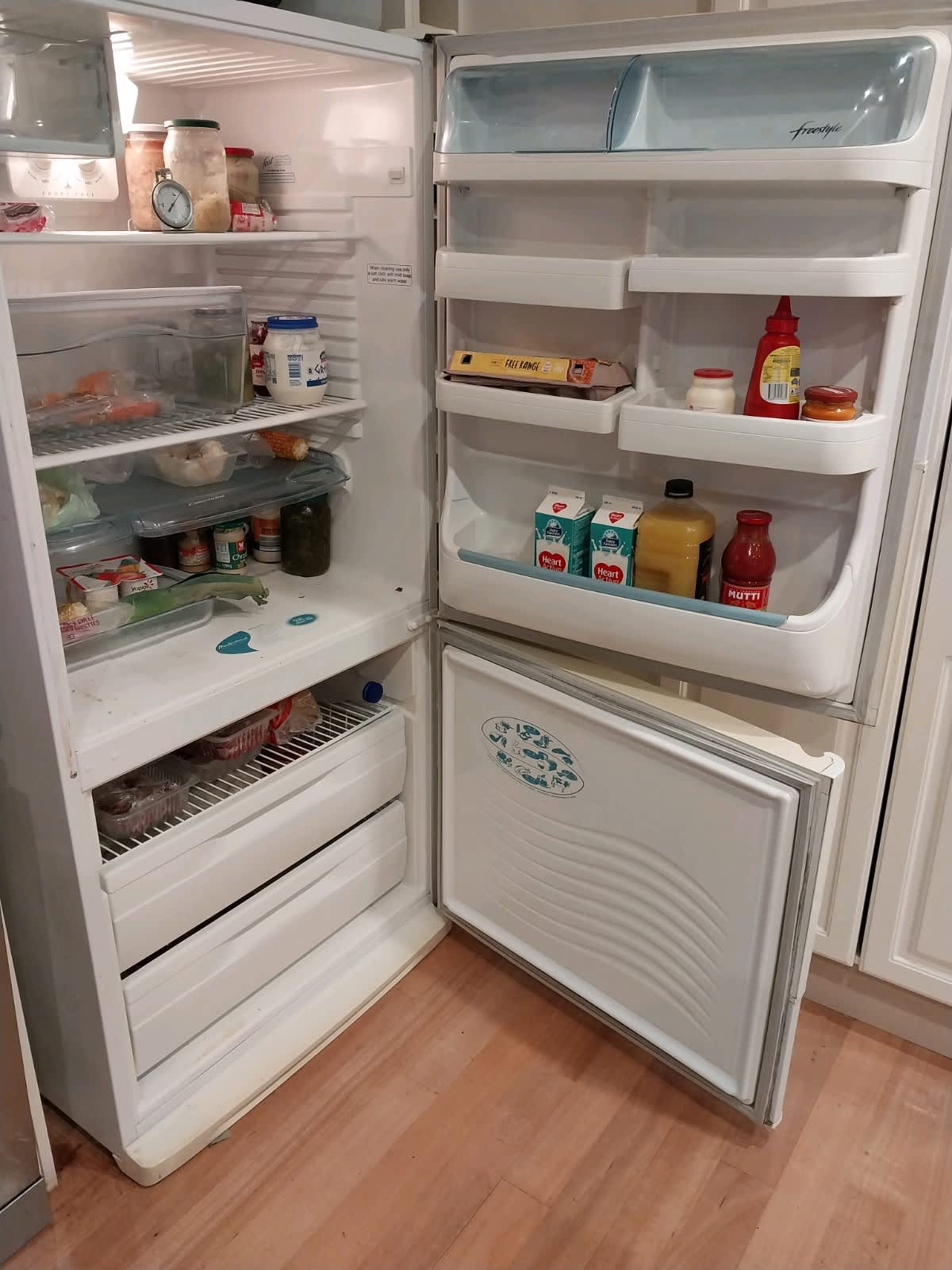 westinghouse 650l fridge