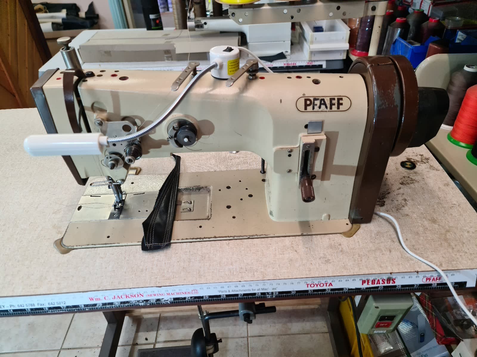 Used Pfaff Sewing Machine