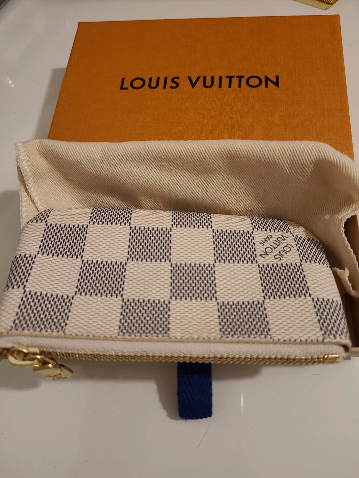 Louis Vuitton Ebene Damier CD/ DVD Case # CA0969