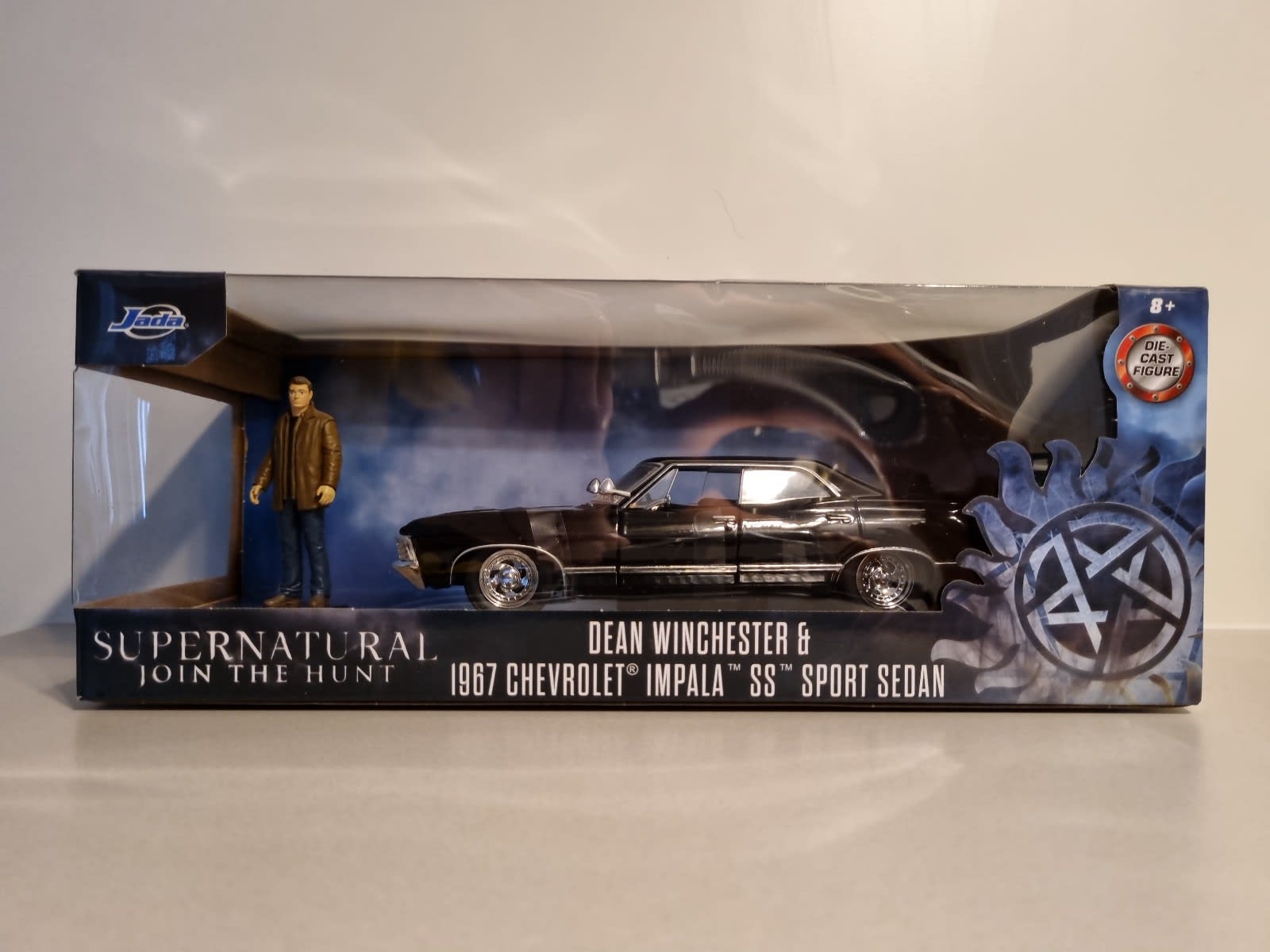 1967 SUPERNATURAL JOIN THE HUNT IMPALA 22 Dean Winchester DieCast Jada Toys  1/24