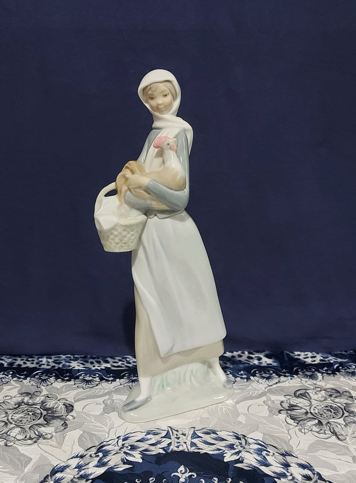 lladro in Newcastle Region, NSW, Collectables