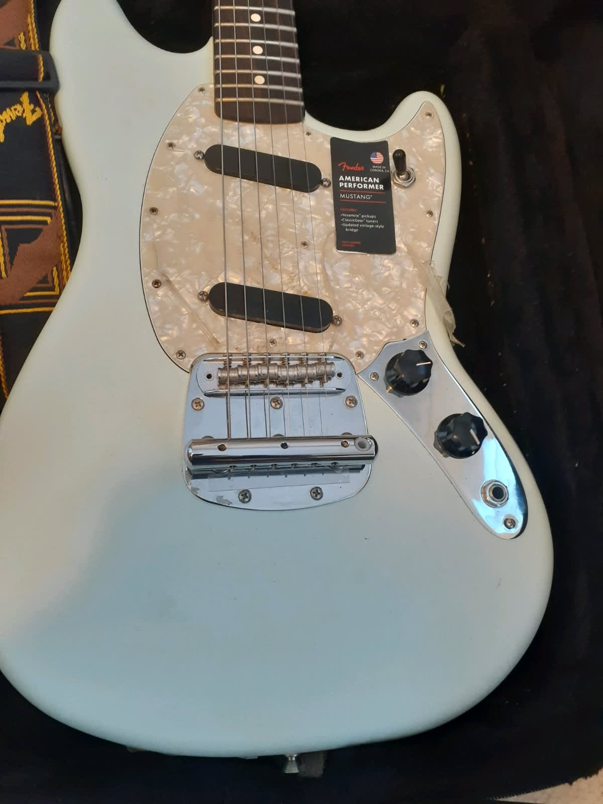 大注目大注目FENDER Mustang 90 LINDY FRALIN P90 -10% 器材 | www