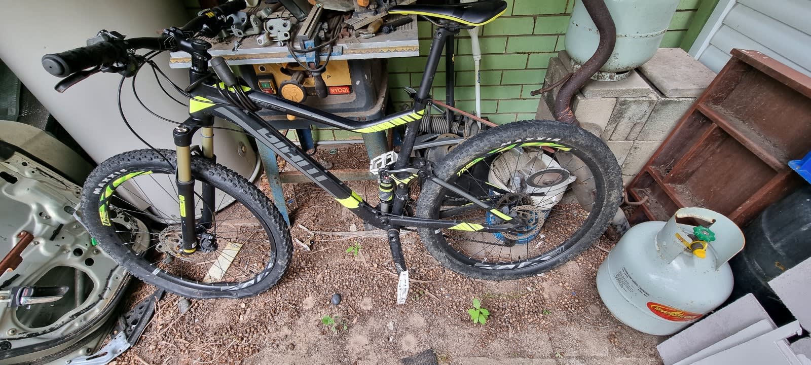 Downhill mountain best sale bike gumtree