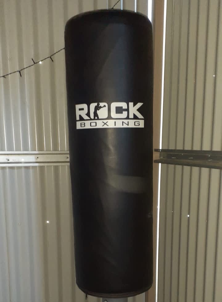 Discover more than 141 avanti free standing boxing bag super hot 3tdesign.edu.vn