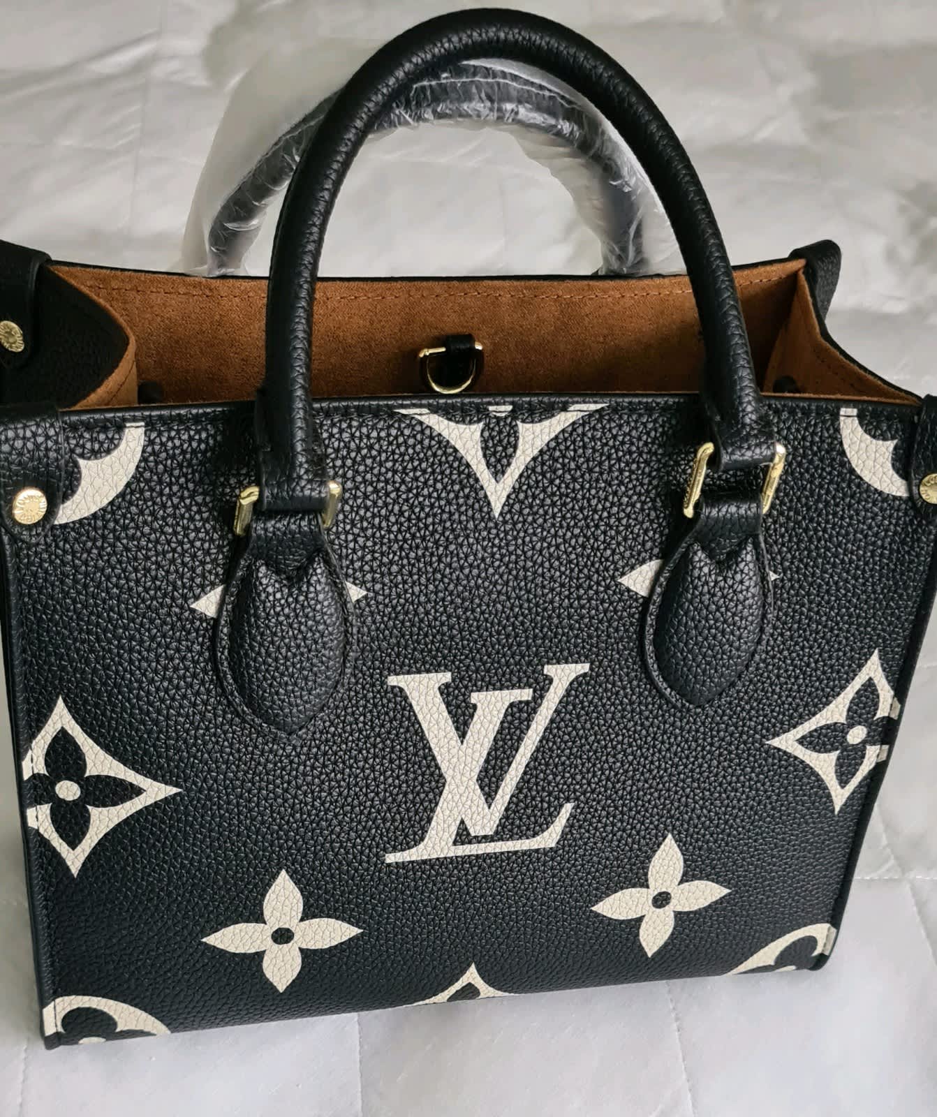 Louis Vuitton, Bags, Price Firmno Offers Super Sale Authentic Louis  Vuitton Monogram Mini Noe