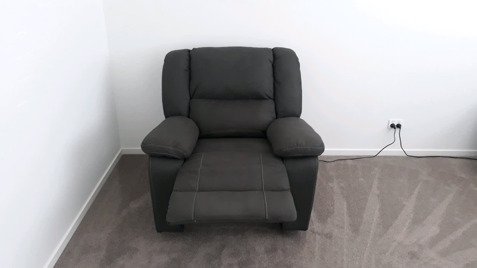 electric recliner chair gumtree