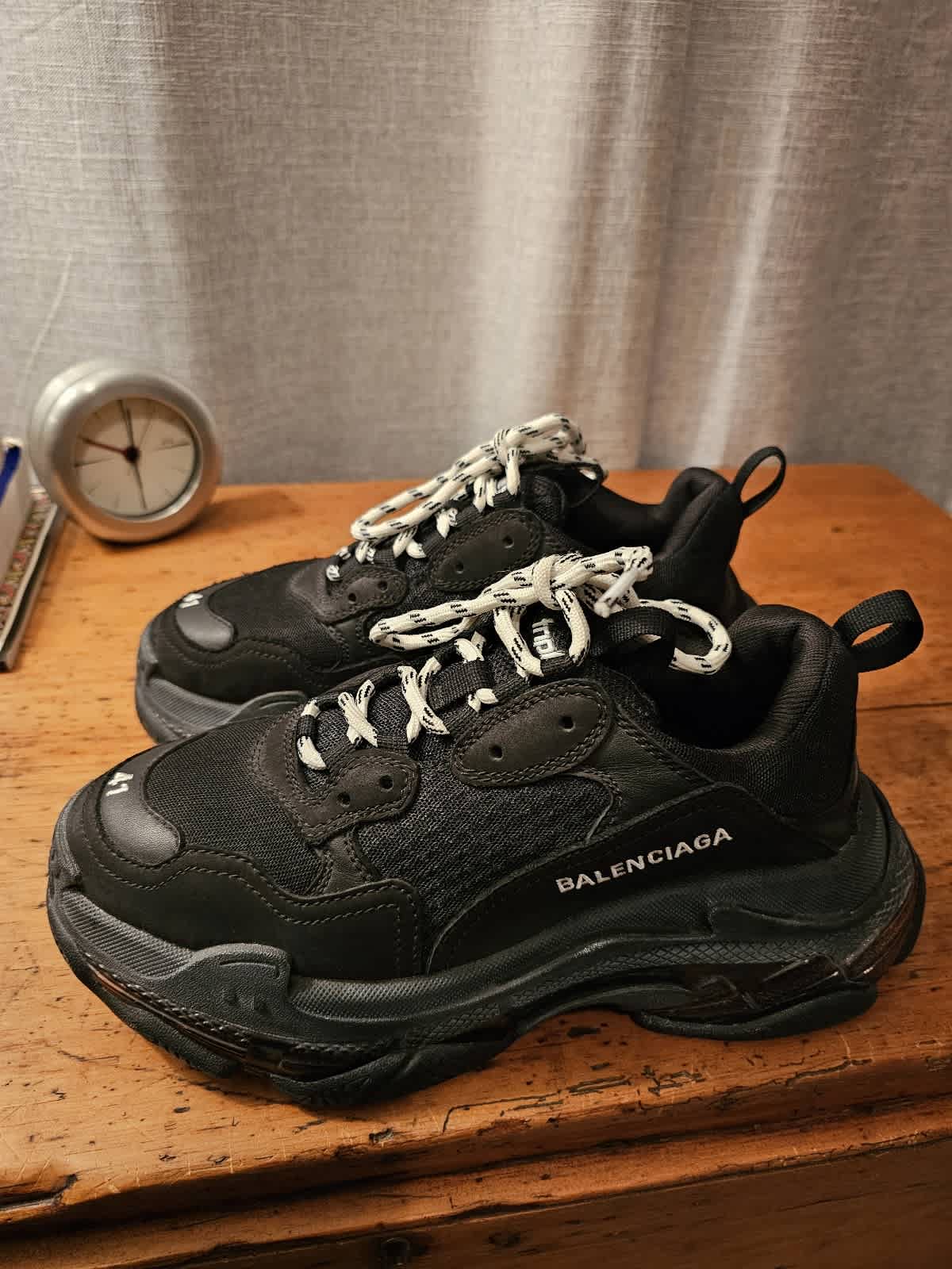 Gumtree balenciaga triple s best sale