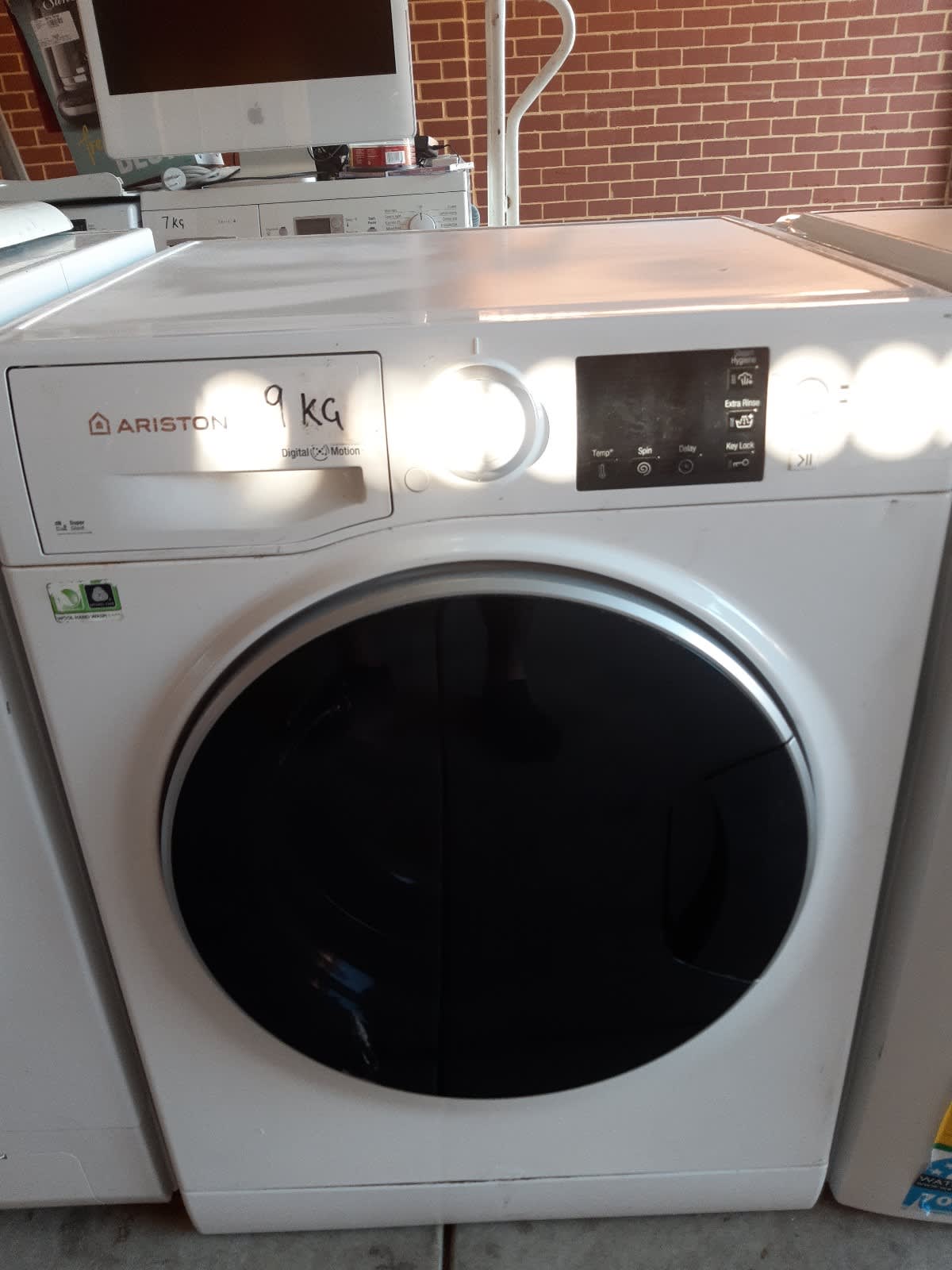 ariston 9kg front load washing machine