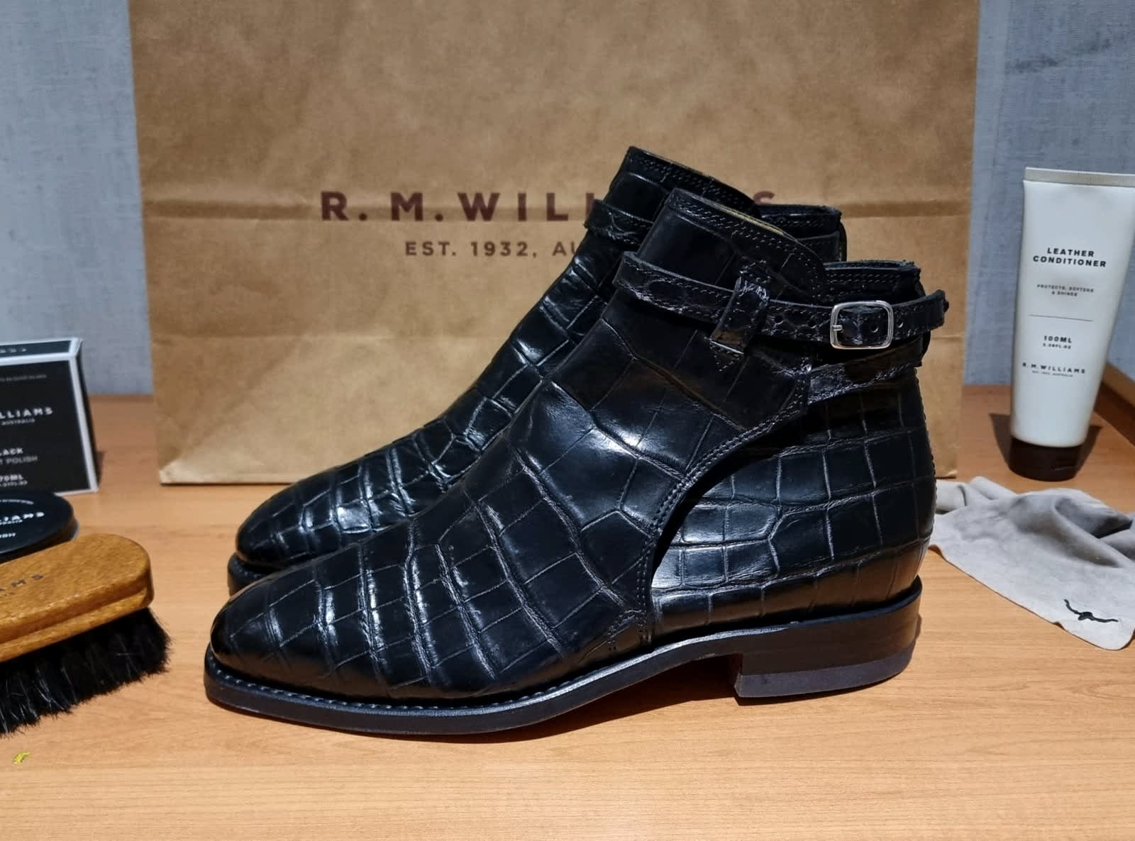 R.M. WILLIAMS Men's Leather Boots/ Shoes* Size 7 G* Great Quality, Men's Shoes, Gumtree Australia Gold Coast City - Benowa