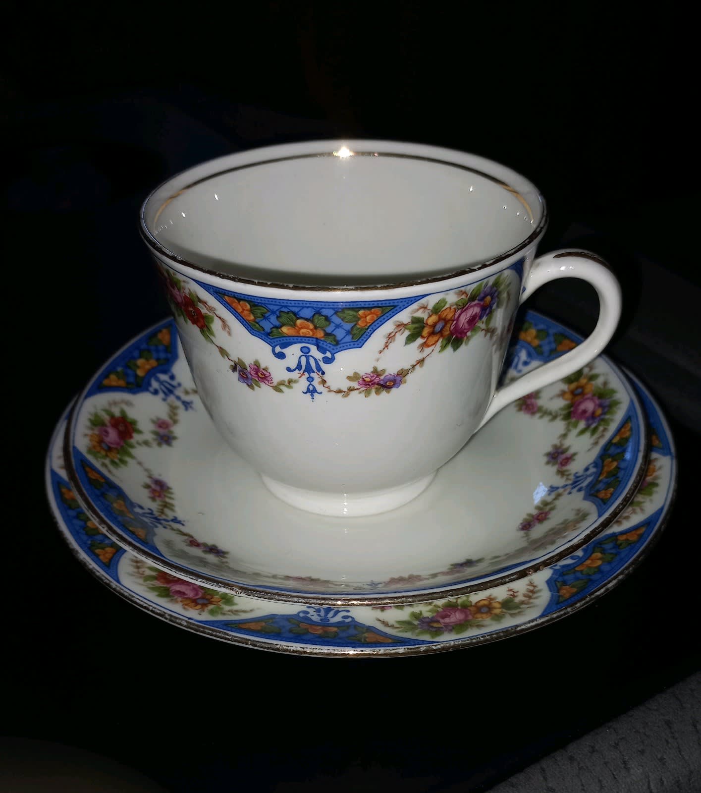 H M Sutherland Tea Cup and Saucer, Bright Pink Gold Leaves Teacup and  Saucer, Fine Bone China 