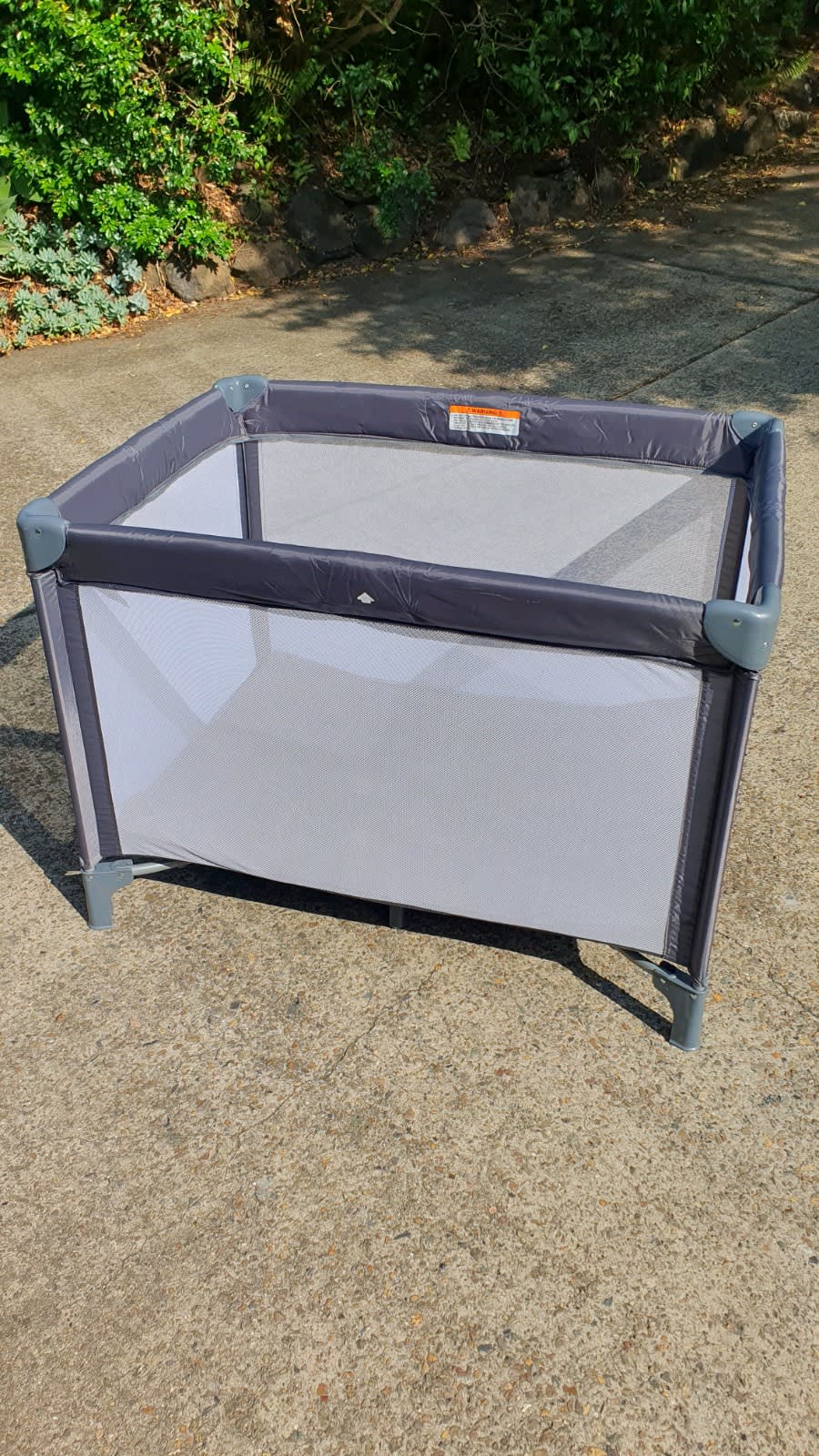 Gumtree clearance travel cot