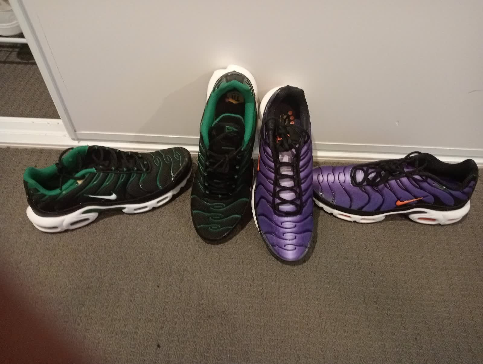 Cheap black tns sale