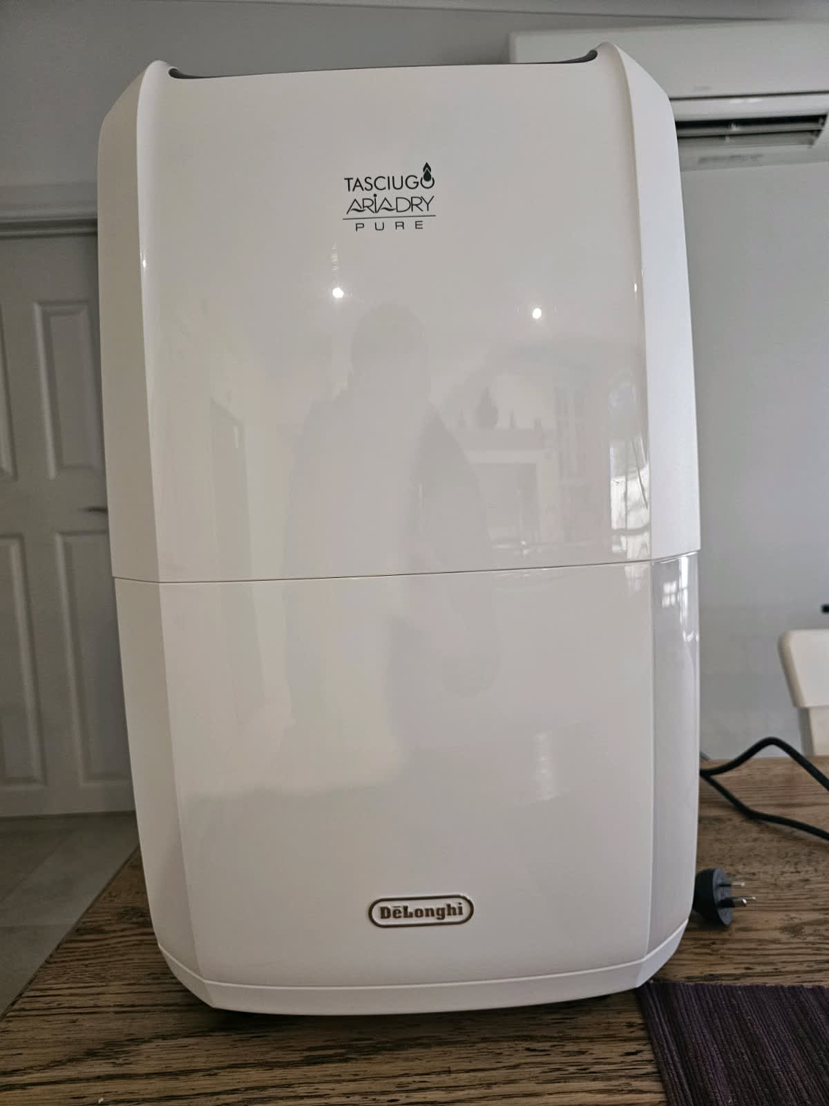 Deshumidificador DeLonghi DDSX220 4