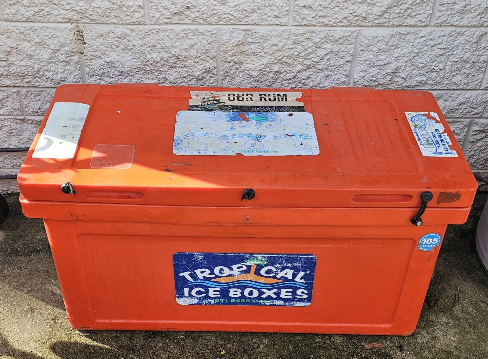 Tropical ice store box 105 litre