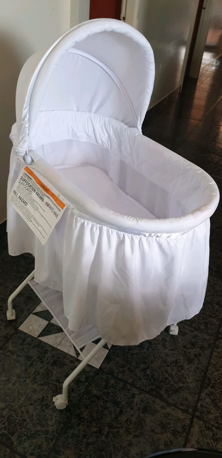 Baby bunting moses store basket