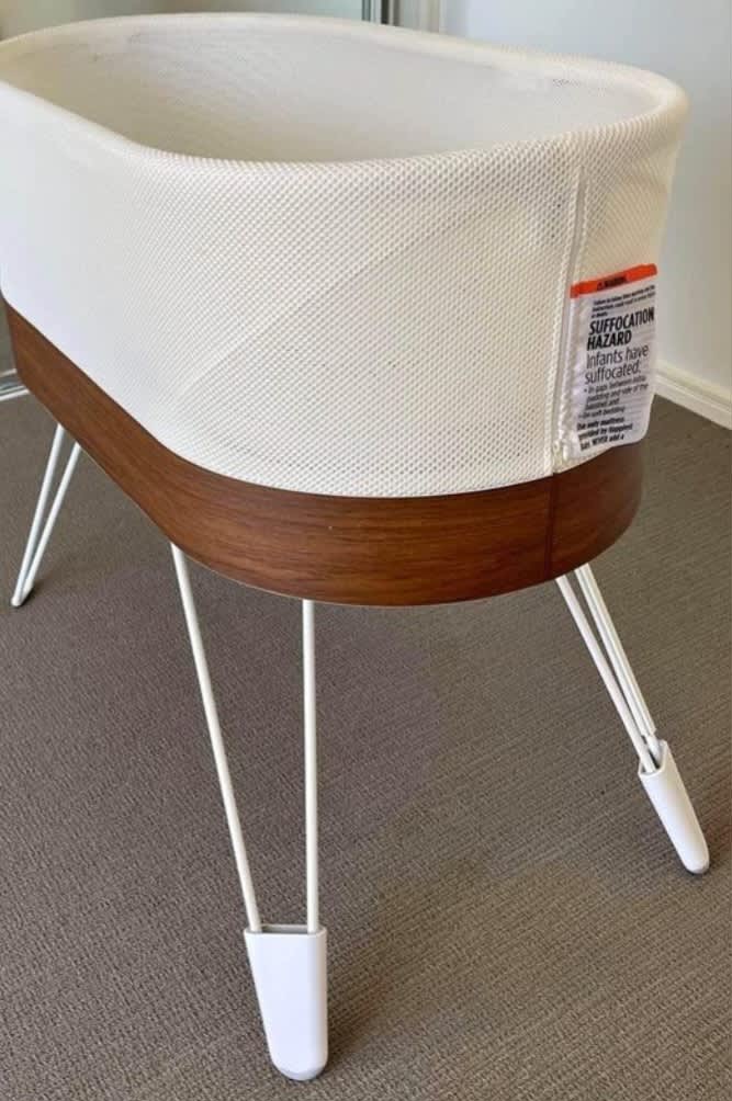 Snoo smart sleeper store gumtree