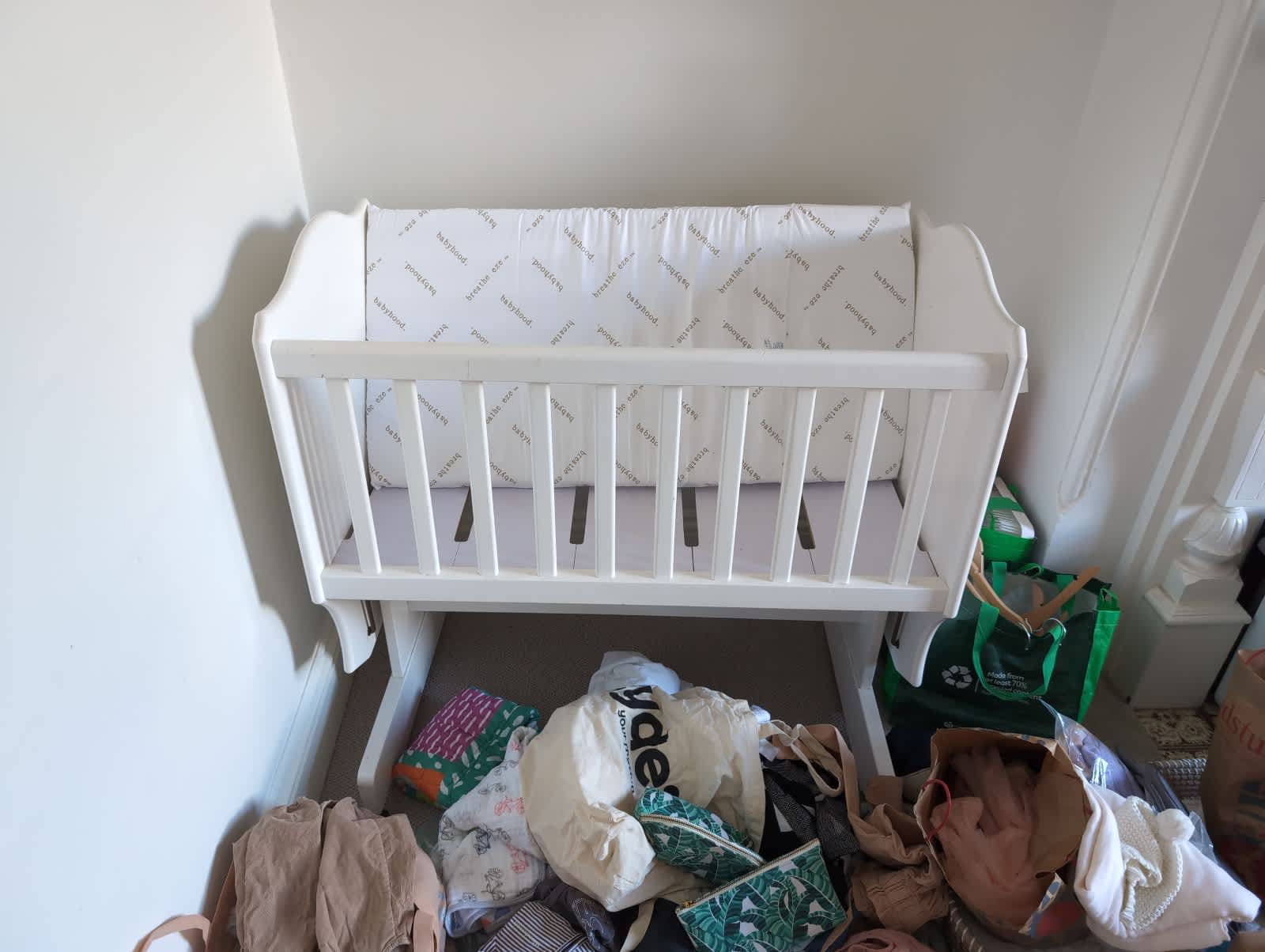 Boori bassinet hot sale gumtree