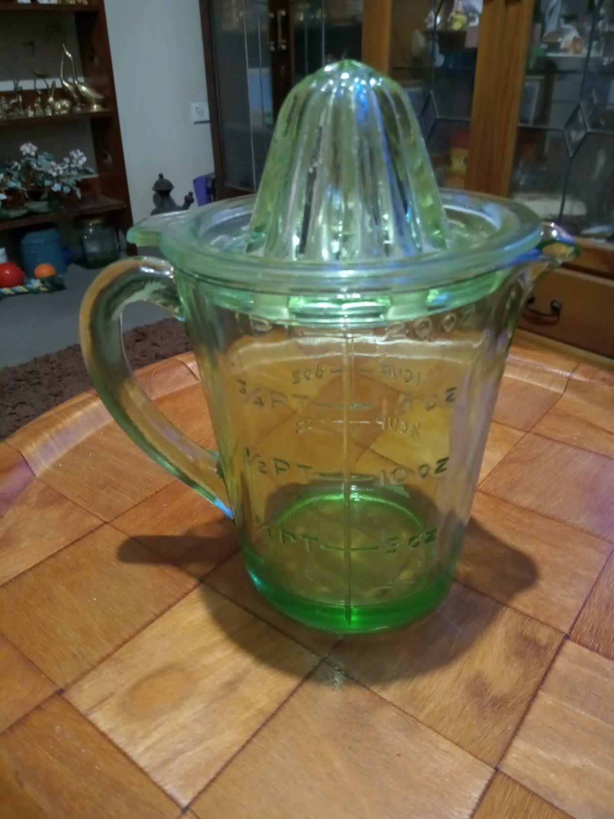 Art Deco Vaseline Uranium Green Glass Ribbed Mixing Bowl With Pour Spout