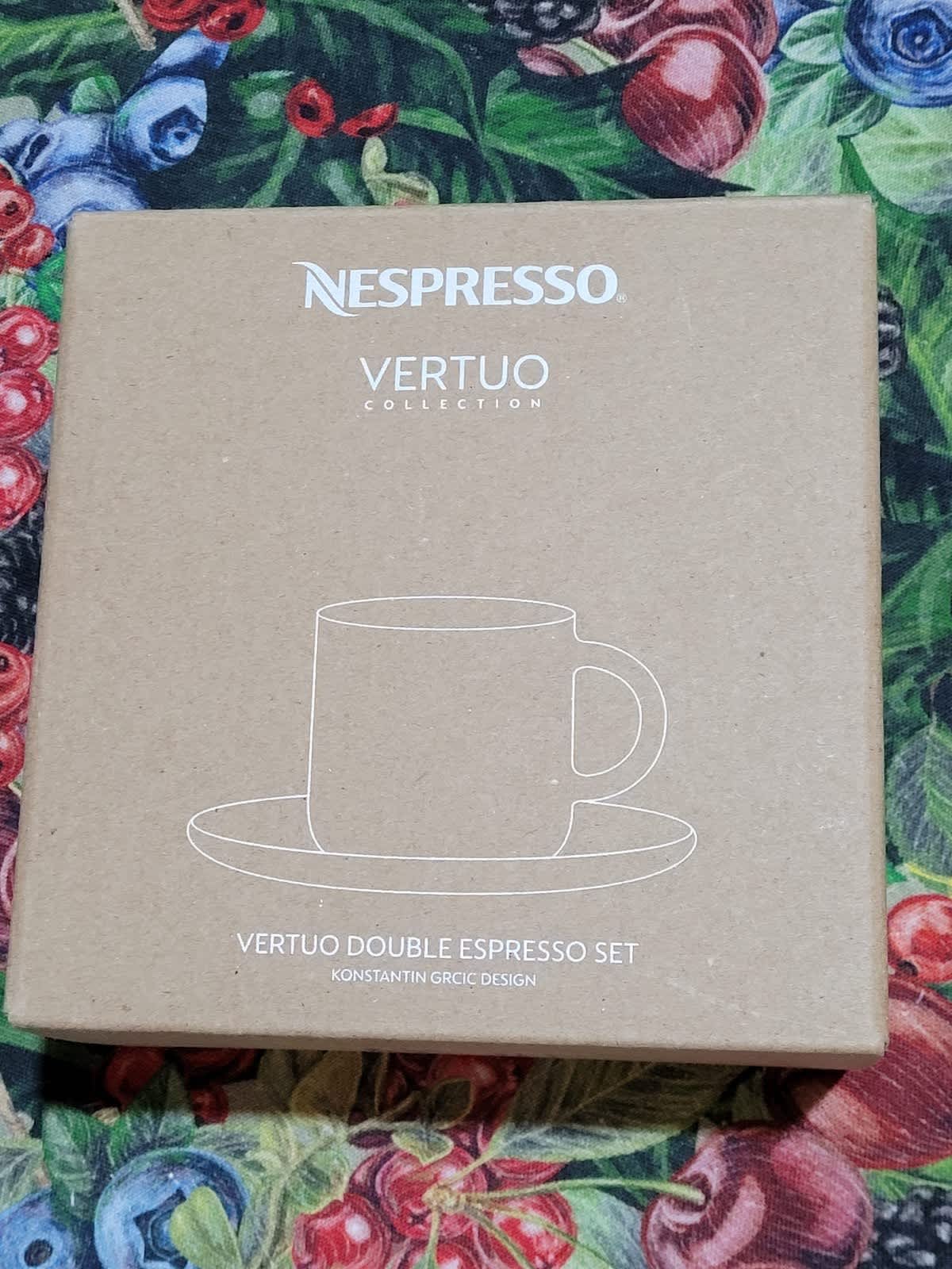 Nespresso View Collection set, 2 Espresso Cups & 2 Stainless Steel Saucers  BNIB