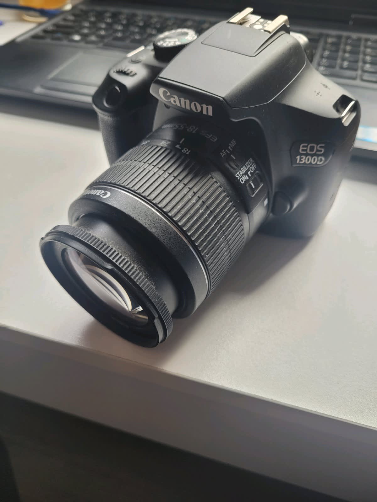 canon eds1300d
