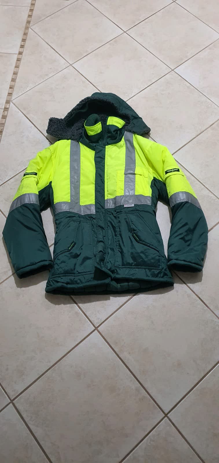 Hepworths hi viz insulated clothing