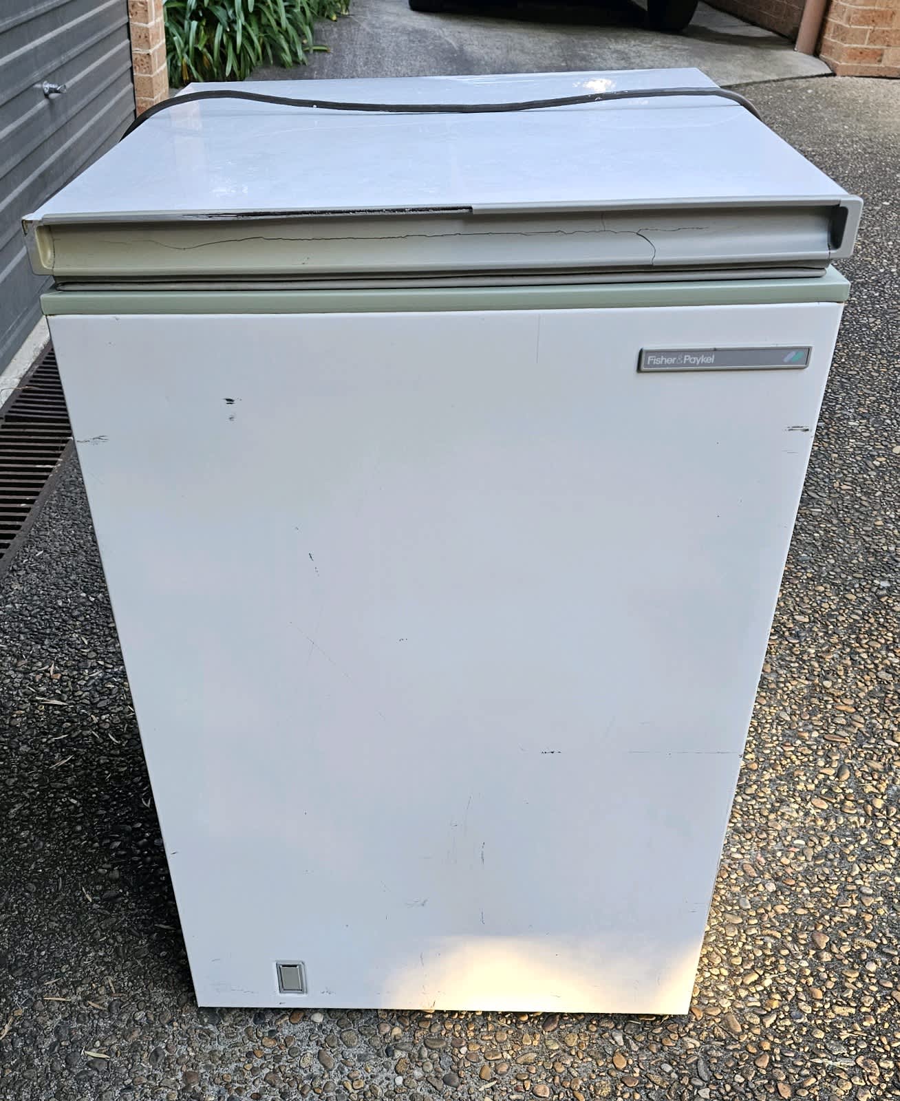 fisher and paykel 510l chest freezer