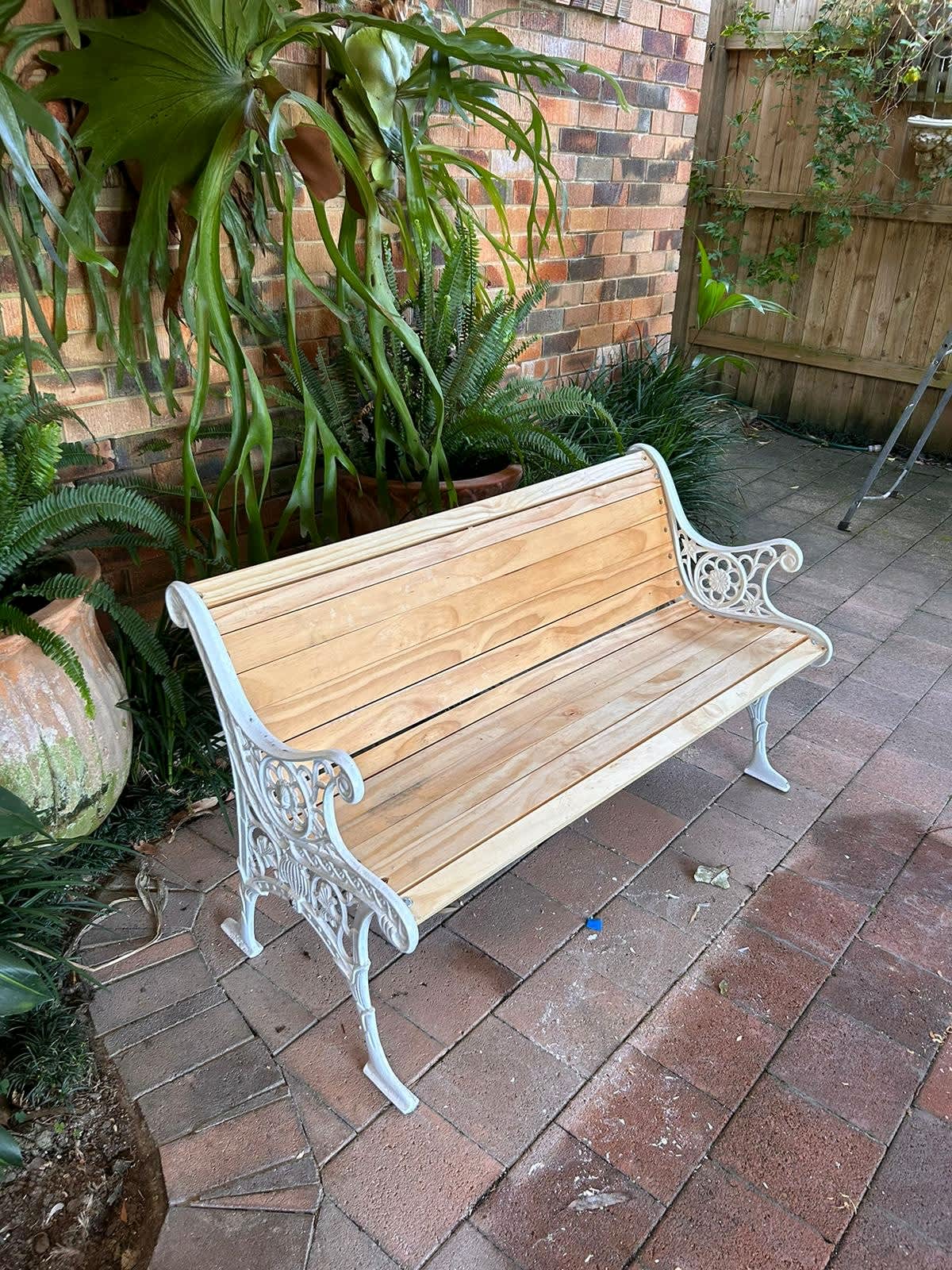 second hand garden seats