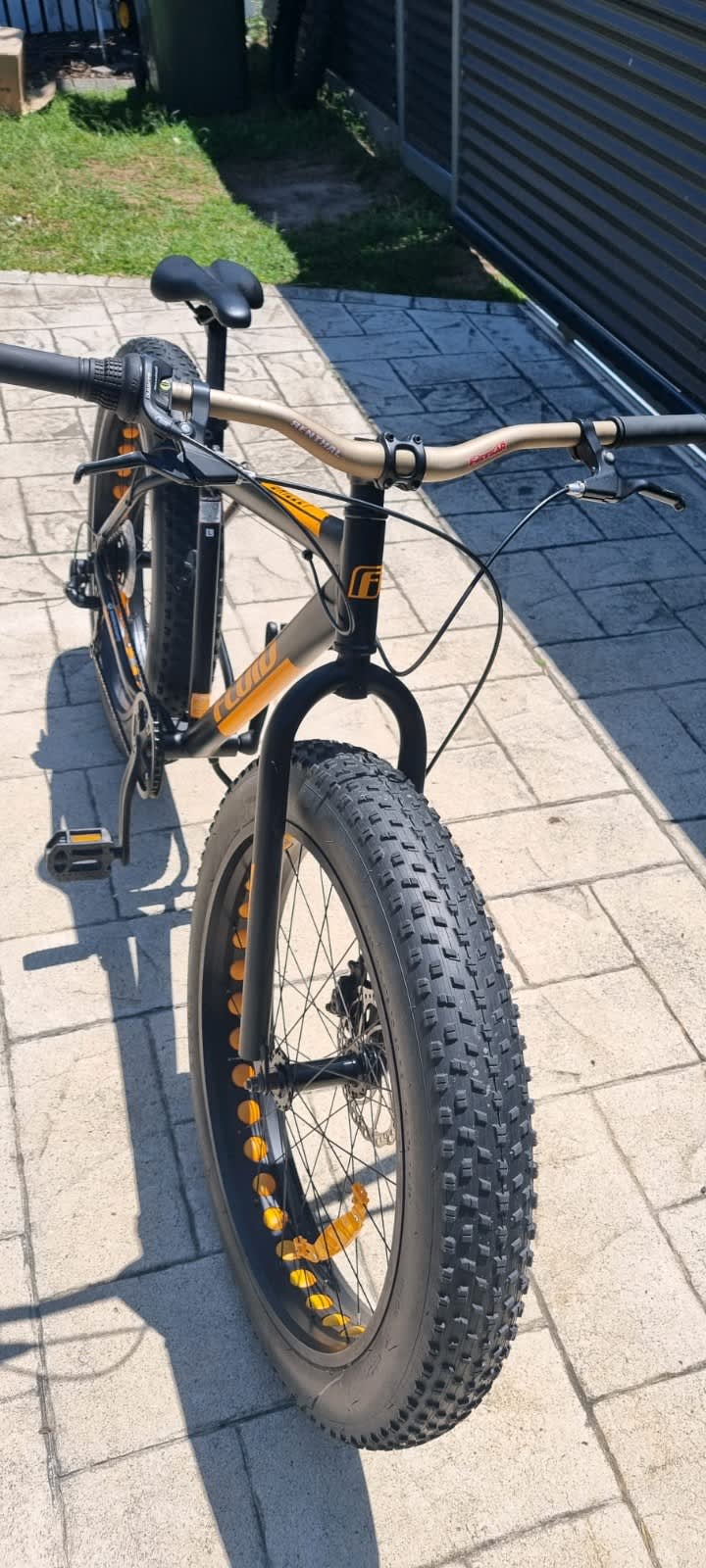 fluid grizzly fat bike anaconda