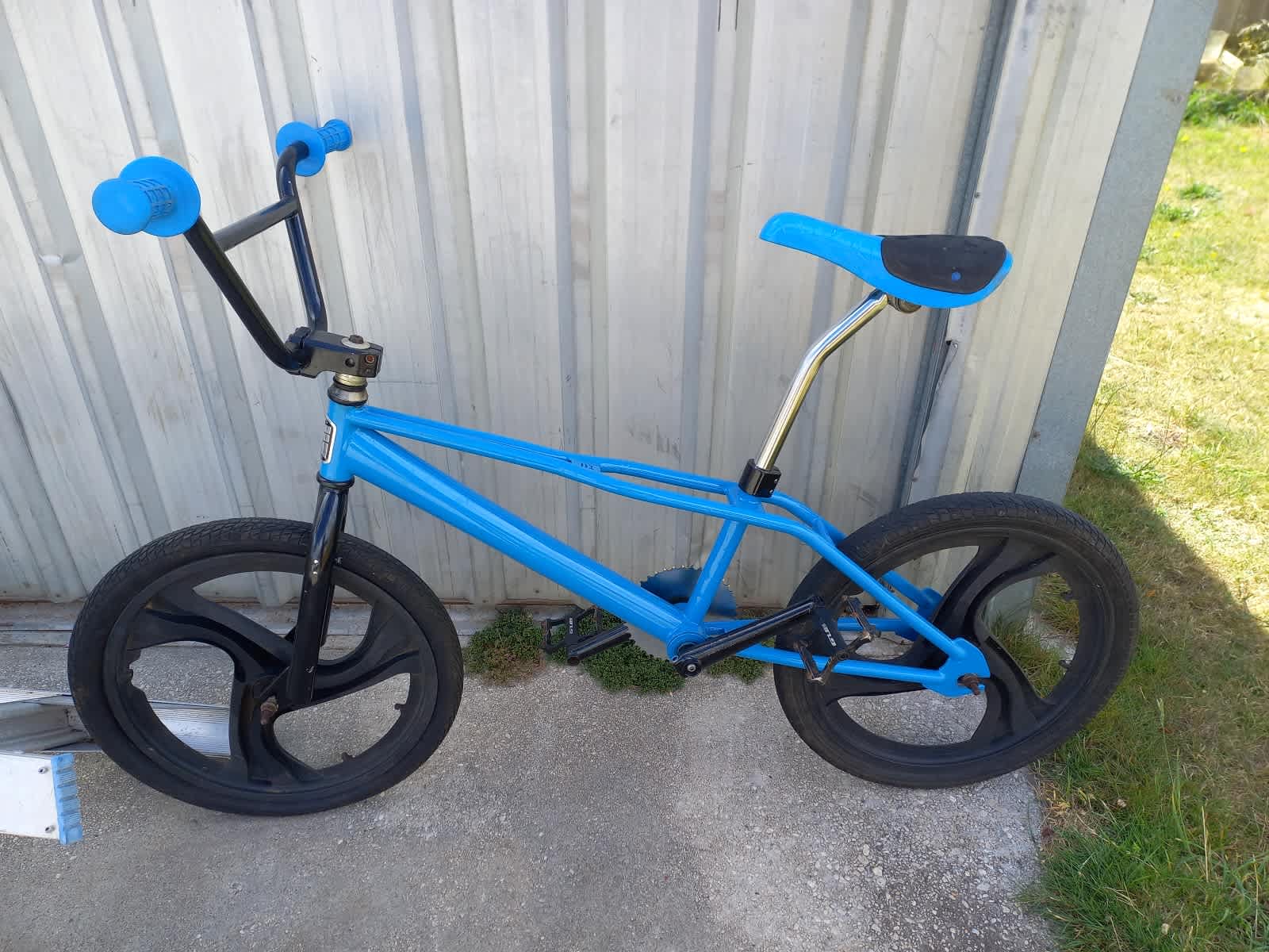 Old school bmx cheap bikes for sale craigslist