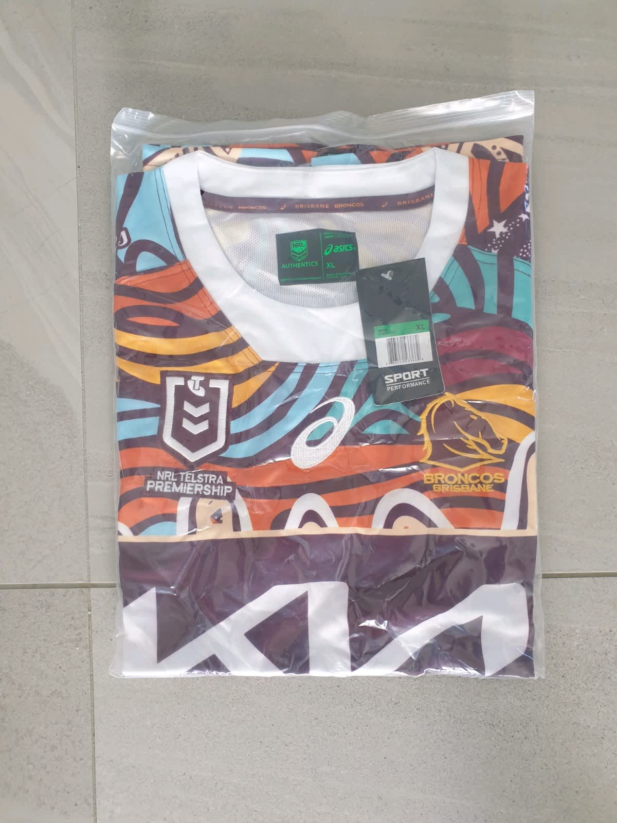 Brisbane Broncos 2022 NRL Mens Indigenous Jersey, 2111B674.001