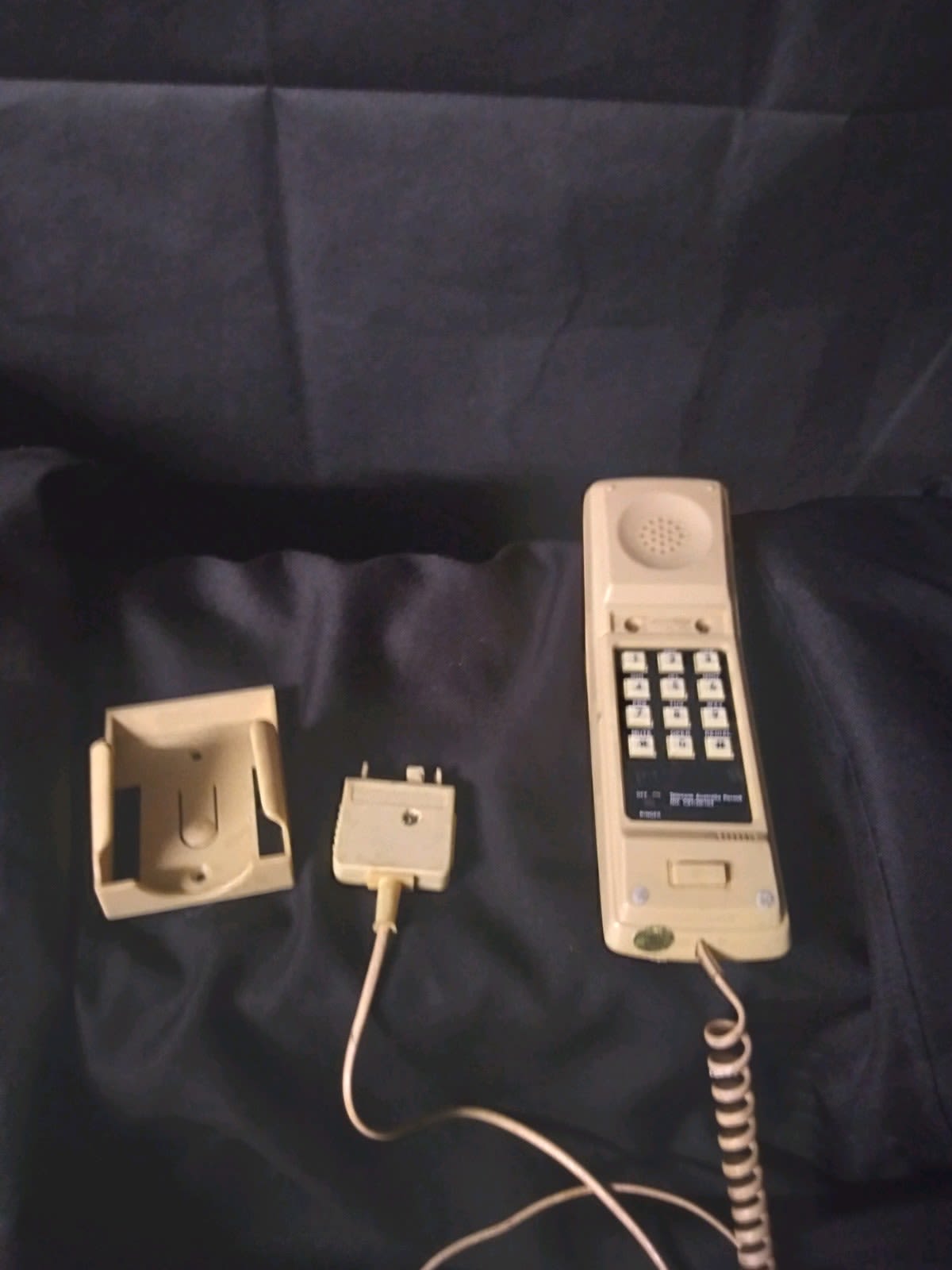 Swissvoice L7 space age telephone and answering machine - Retro to Go