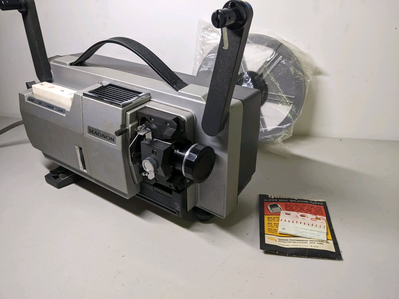 Hanimex SR9000 Super 8 Sound Movie Projector (Missing One Reel)