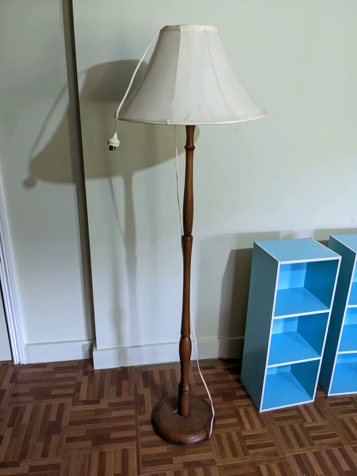 gumtree floor lamp