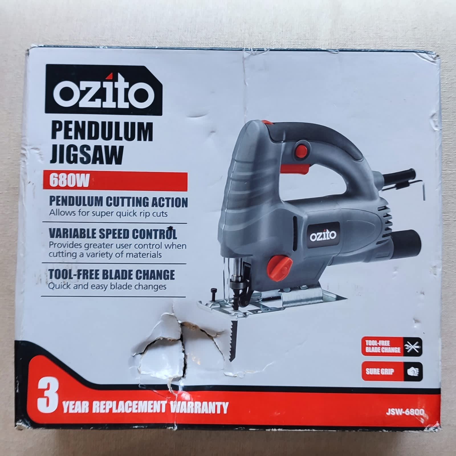 Ozito 680w deals pendulum jigsaw