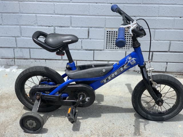 Trek boys bike with training wheels Kid s Bicycles Gumtree