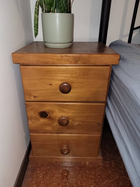 wooden bedside tables gumtree