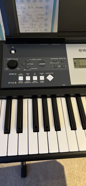 piano yamaha ypt 230