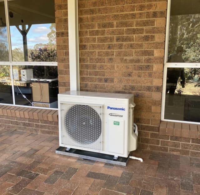 Air Conditioning Installation & Service Heating and Cooling Air
