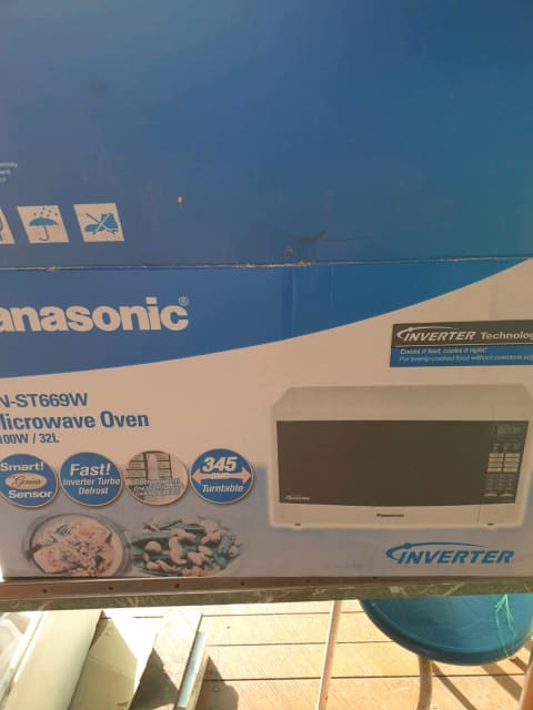 panasonic microwave nn st669w