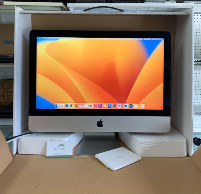 AS NEW 2017 Apple iMac 21.5 Core i5, 8gb ram, 1TB 6 months warranty