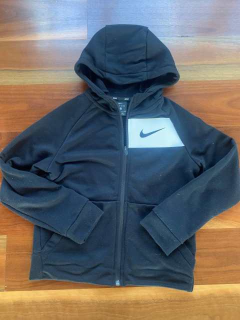 nike hoodie size 8